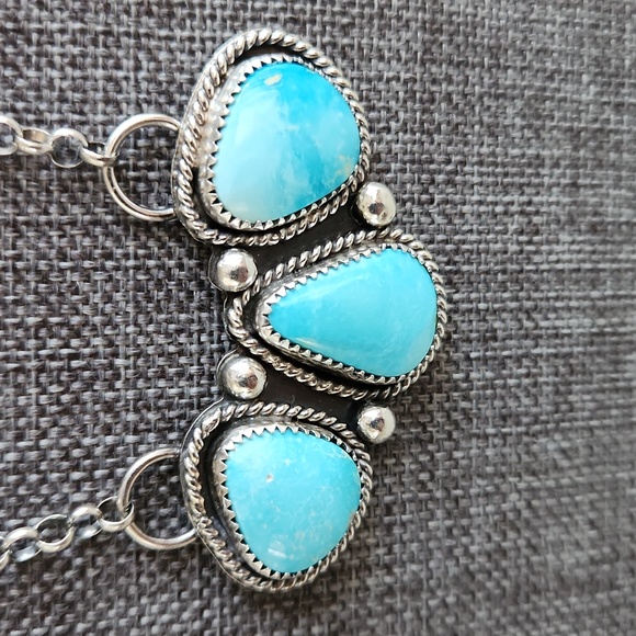 Gorgeous NWOT Native American Triple Stone Kingman Turquoise Cluster Necklace 💙 - Picture 14 of 14